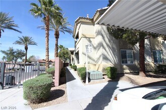 6156 Pine Villa Ave in Las Vegas, NV - Building Photo - Building Photo