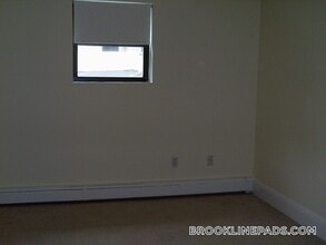 44 Harvard Ave, Unit B in Brookline, MA - Building Photo - Building Photo