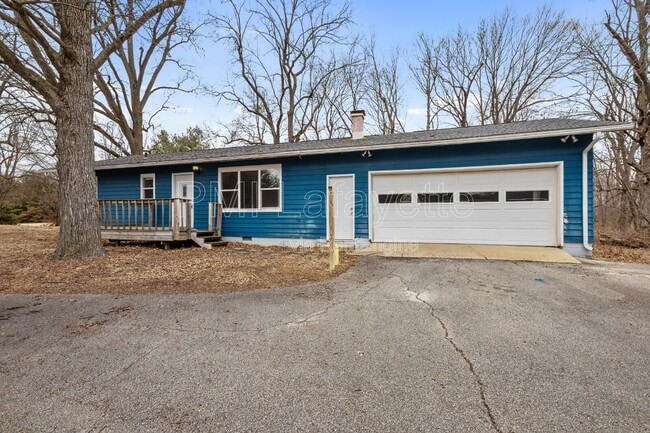 property at 5318 E 200 N