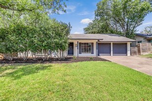 5300 Basswood Ln in Austin, TX - Building Photo