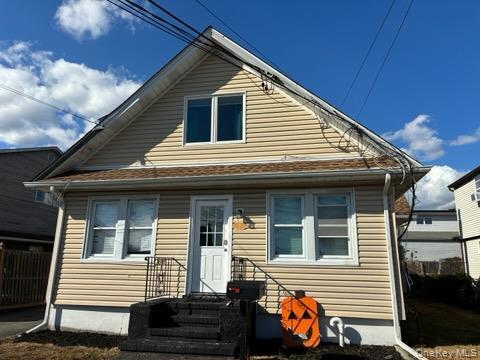 7 S Atlantic St in Bay Shore, NY - Building Photo