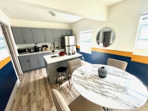 834 NE 14th Ave in Fort Lauderdale, FL - Building Photo - Building Photo