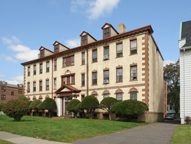 804 Farmington Ave Apartments