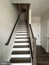 8151 Greenpoint Pl in Rockville, MD - Building Photo - Building Photo