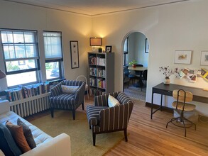 3305 Fremont Ave S in Minneapolis, MN - Building Photo - Interior Photo