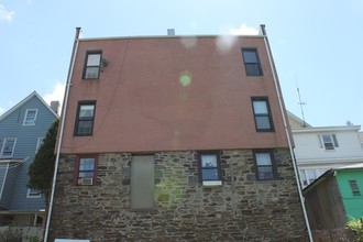 30-32 N Terrace Ave in Mount Vernon, NY - Building Photo - Building Photo