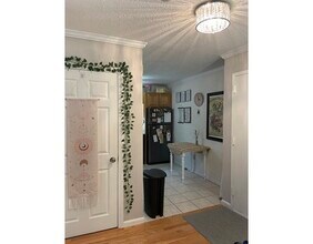 30 Abbey Rd-Unit -208 in Leominster, MA - Building Photo - Building Photo