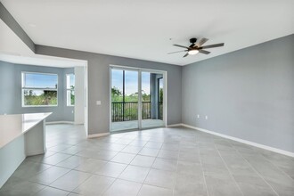 14141 Heritage Landing Blvd in Punta Gorda, FL - Building Photo - Building Photo