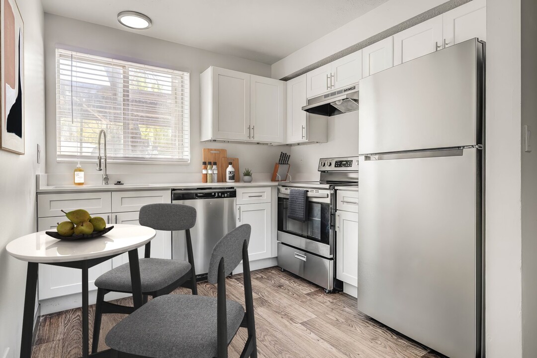 The Pointe at Northridge in North Salt Lake, UT - Building Photo