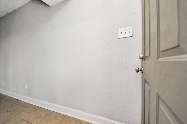 property at 781 Country Pl Dr