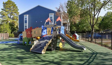 Bent Tree Apartments in Centreville, VA - Building Photo - Building Photo