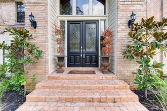 714 Last Arrow Dr in Houston, TX - Building Photo - Building Photo