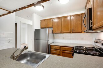 NL Northlink in Seattle, WA - Building Photo - Building Photo