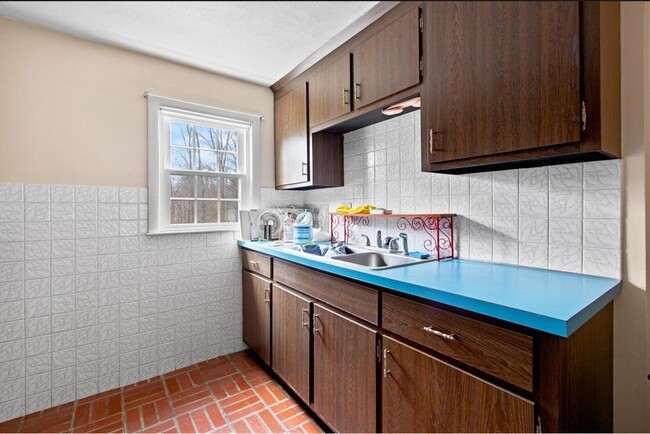 157 Stone St.-Unit -2 in Walpole, MA - Building Photo - Building Photo