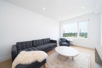 3309 Liberty Ave, Unit 204 in North Bergen, NJ - Building Photo - Building Photo