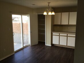 8109 Tangerine Pl NW in Albuquerque, NM - Building Photo - Building Photo