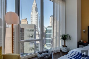 East 44th Street, Unit 28E in New York, NY - Building Photo