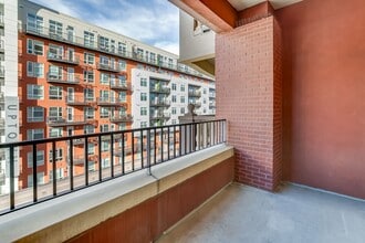 1950 Logan St in Denver, CO - Building Photo - Building Photo