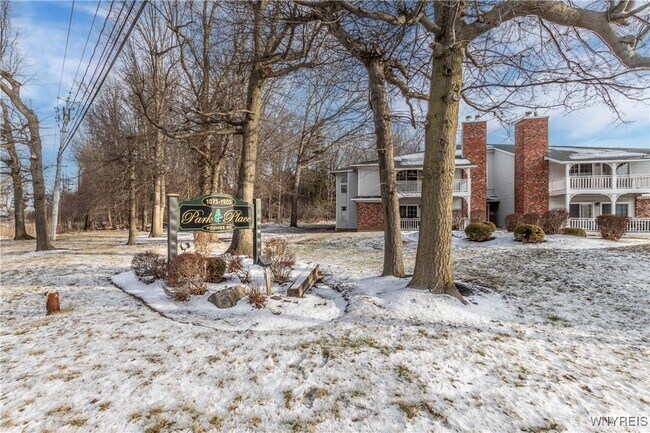 1105 Youngs Rd in Buffalo, NY - Building Photo - Building Photo