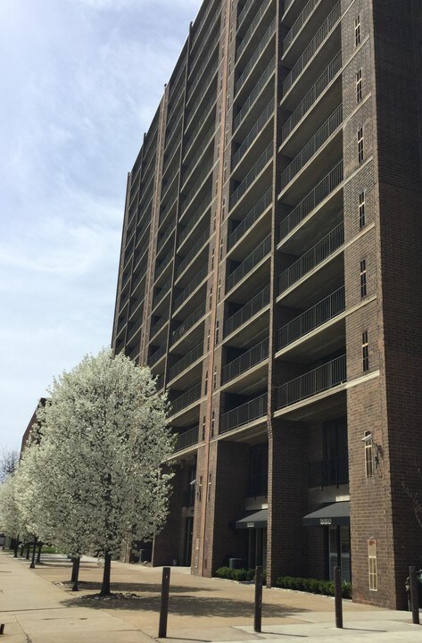 Essex House Apartments in Pittsburgh, PA - Building Photo