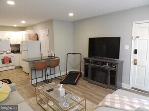 17 S Walnut St in West Chester, PA - Building Photo - Building Photo