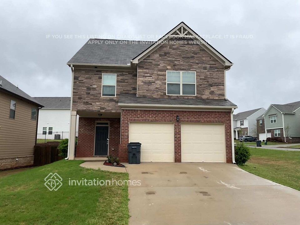2138 Theberton Trail in Locust Grove, GA - Foto de edificio