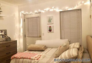 5 Wiget St in Boston, MA - Building Photo - Building Photo