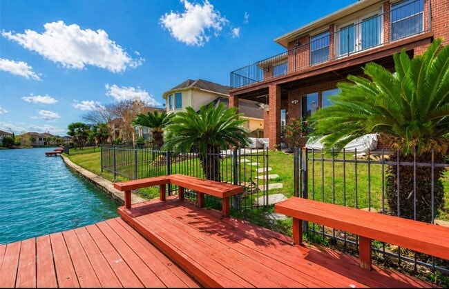 property at 14215 Jaubert Ct