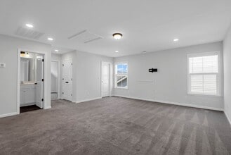 124 Long Trl Wy in Moncks Corner, SC - Building Photo - Building Photo