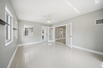 5031 NE 23rd Terrace in Lighthouse Point, FL - Building Photo - Building Photo