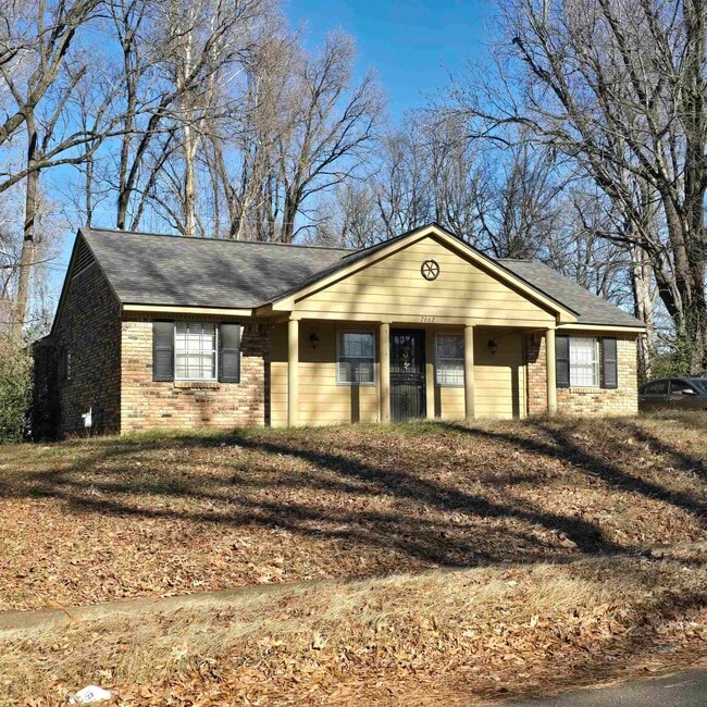 property at 2662 Orman Ave