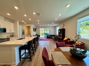 12012 Riley Ln in San Diego, CA - Building Photo - Building Photo