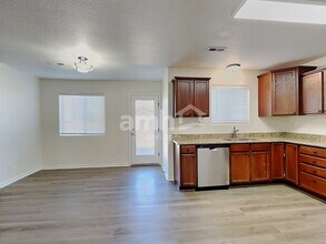 3713 Winter Sun Dr in Colorado Springs, CO - Foto de edificio - Building Photo