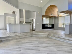 400 Corsair Dr in North Palm Beach, FL - Foto de edificio - Building Photo