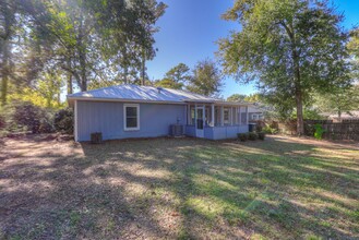 207 Fig Ave in Fairhope, AL - Foto de edificio - Building Photo