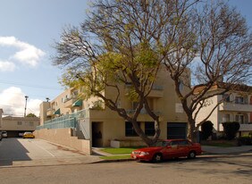 12716 Mitchell Ave in Los Angeles, CA - Building Photo