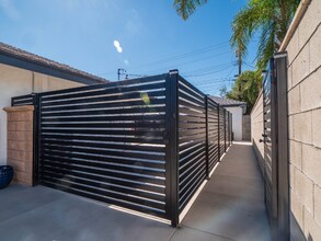 608 Nottingham Dr in Redlands, CA - Foto de edificio - Building Photo