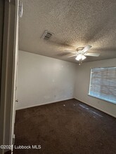 6220 7th St in Lubbock, TX - Foto de edificio - Building Photo