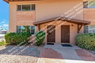 935 N Venice Ave in Tucson, AZ - Building Photo