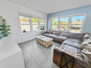 420 SE 15th Ave in Pompano Beach, FL - Building Photo - Building Photo