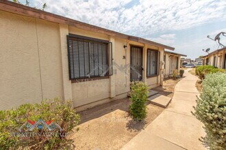 3120 N 67th Ln in Phoenix, AZ - Building Photo - Building Photo