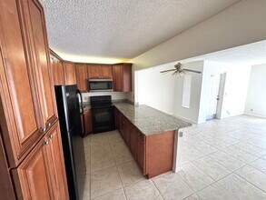 1119 Green Pine Blvd in West Palm Beach, FL - Building Photo - Building Photo
