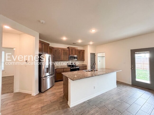 2215 Hornbeam St in Temple, TX - Building Photo - Building Photo