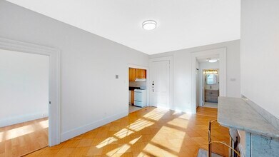 363 Beacon St, Unit #3R in Boston, MA - Building Photo - Building Photo