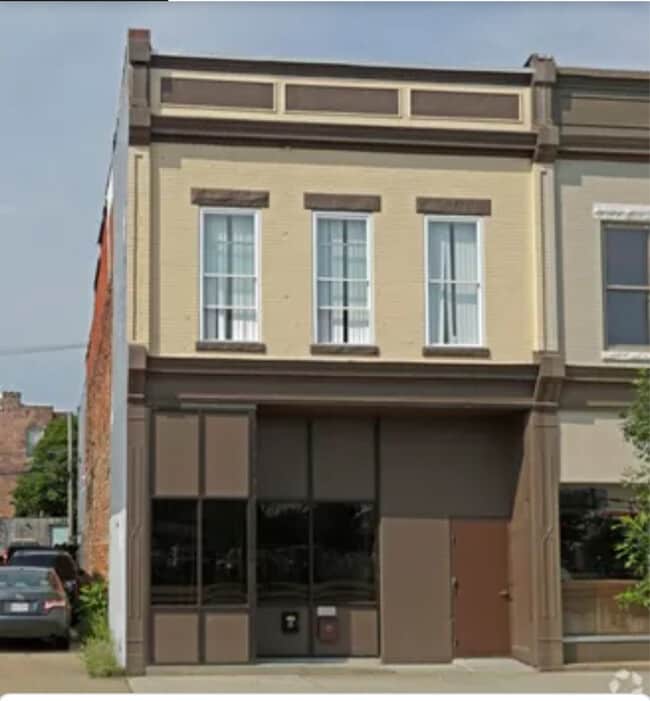 property at 1639 W Broad St