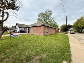 1102 Hamilton St in McKinney, TX - Building Photo - Building Photo