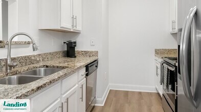 925 Canterbury Rd NE, Unit 10-1029 in Atlanta, GA - Building Photo - Building Photo