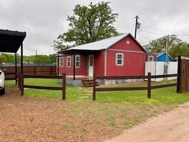 5280 Atwell Ln in Denton, TX - Building Photo