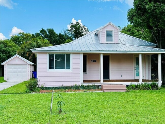 property at 513 Wisconsin Ave