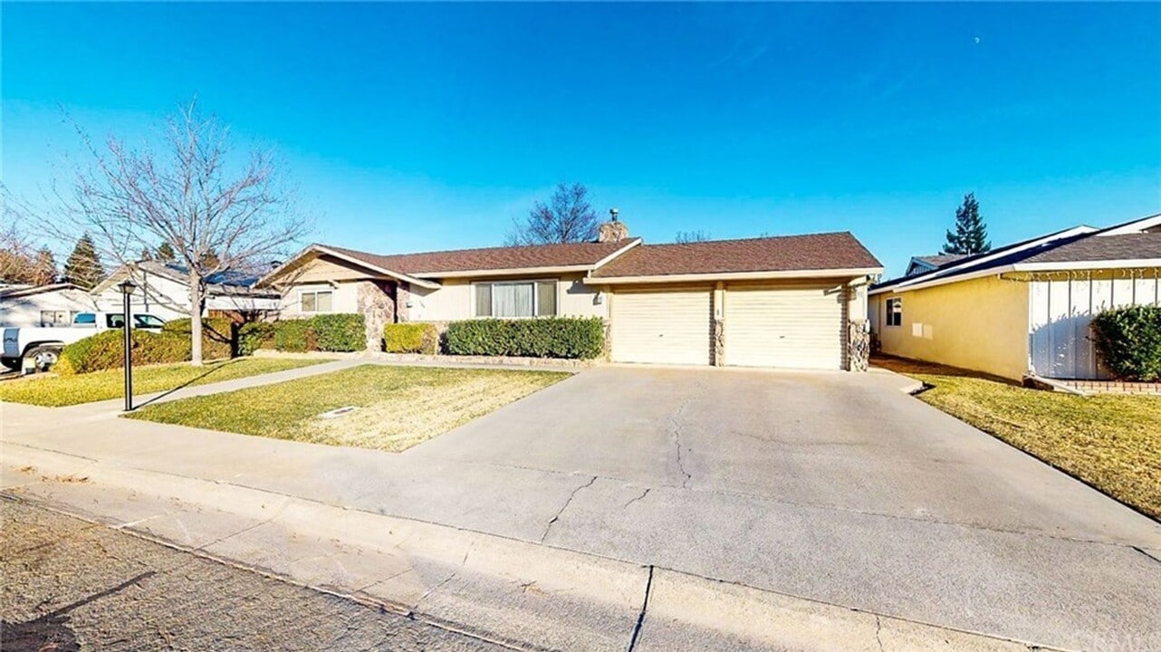 329 Byron Way in Orland, CA - Building Photo